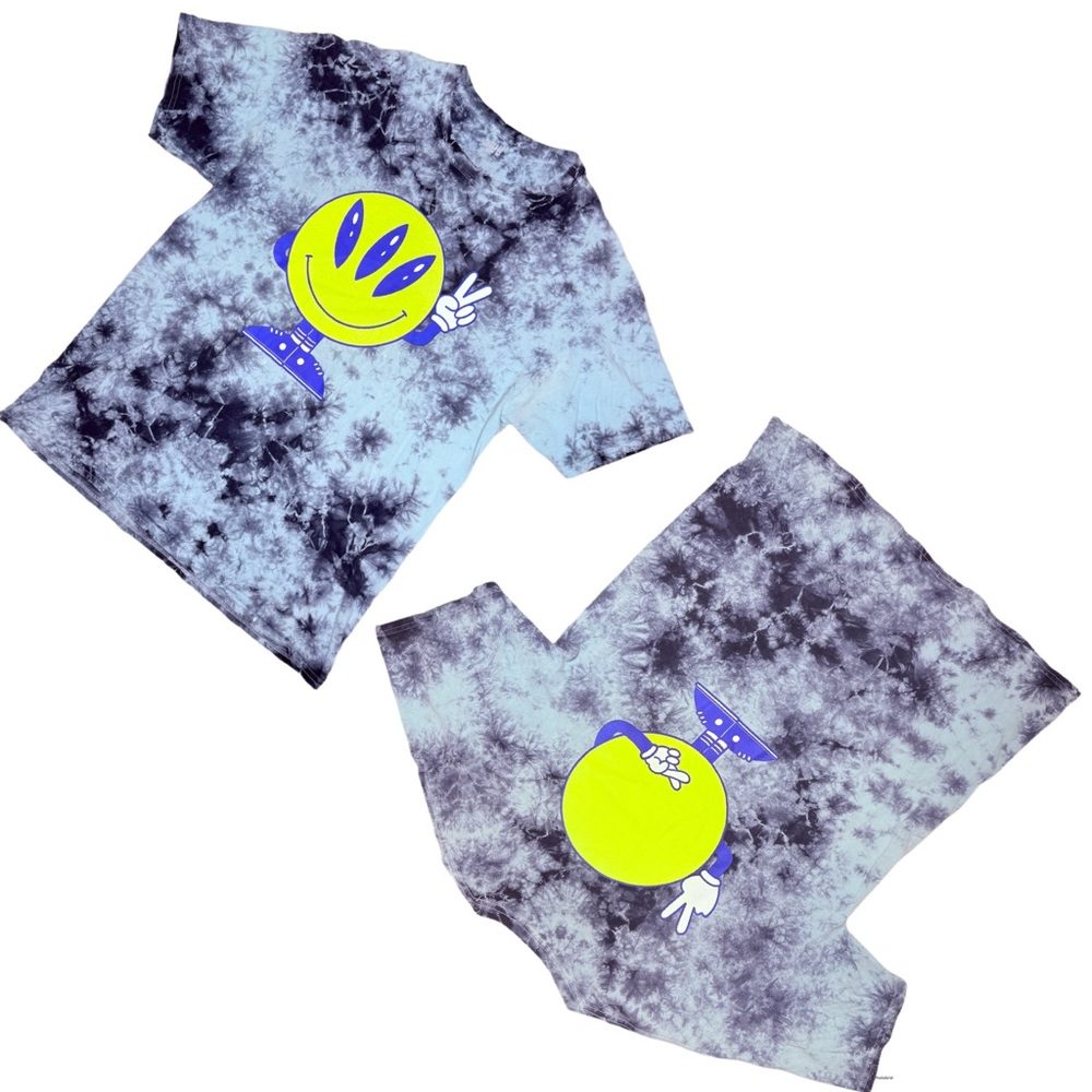 A LAB Come In Peace Blue Wash bleach style short sleeve T-Shirt alien smile face